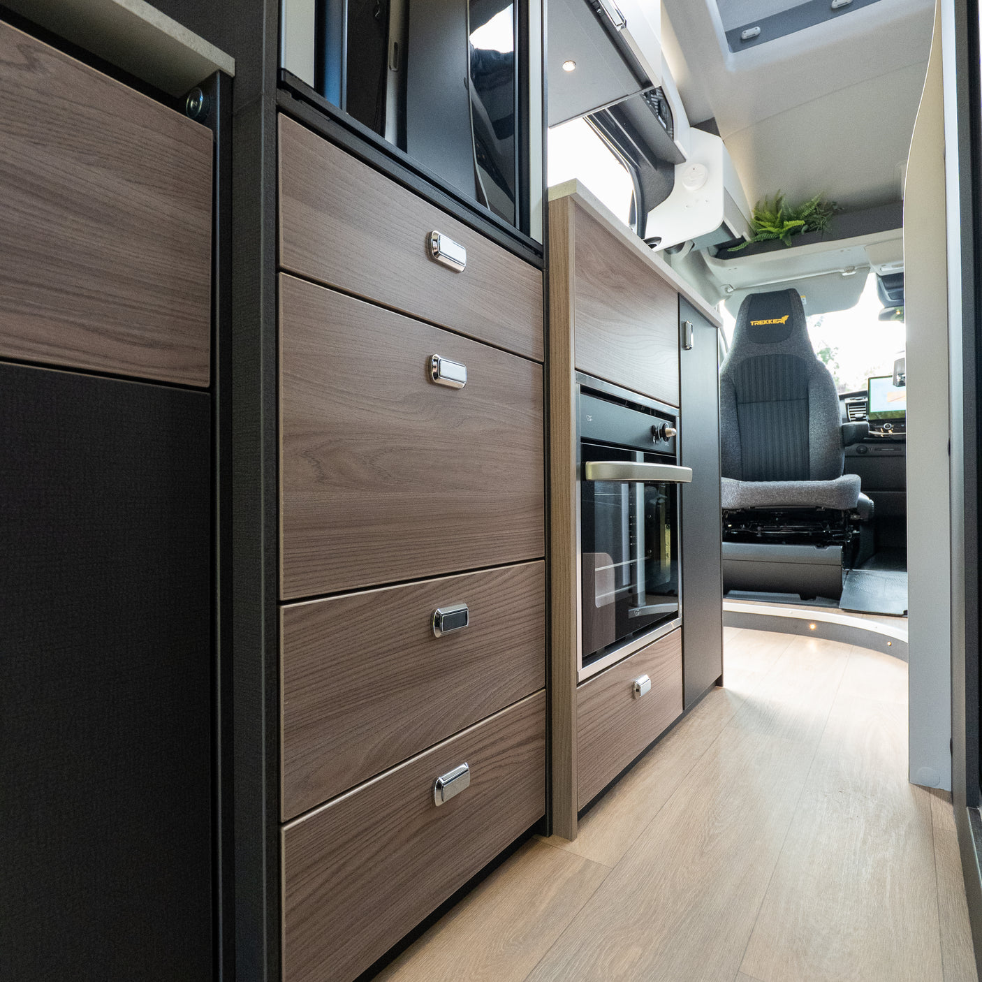 Brand New 2025 Automatic 4 berth Swift Trekker X + £20,000