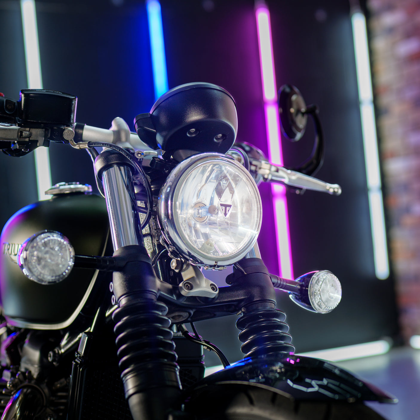 Ironstone Triumph Bobber