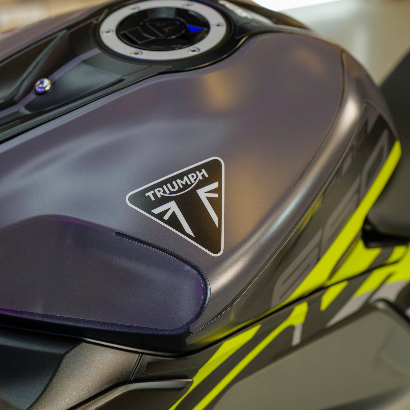 Fast Friday: Brand New Triumph Daytona 660 Moto 2 Livery + £1000 cash