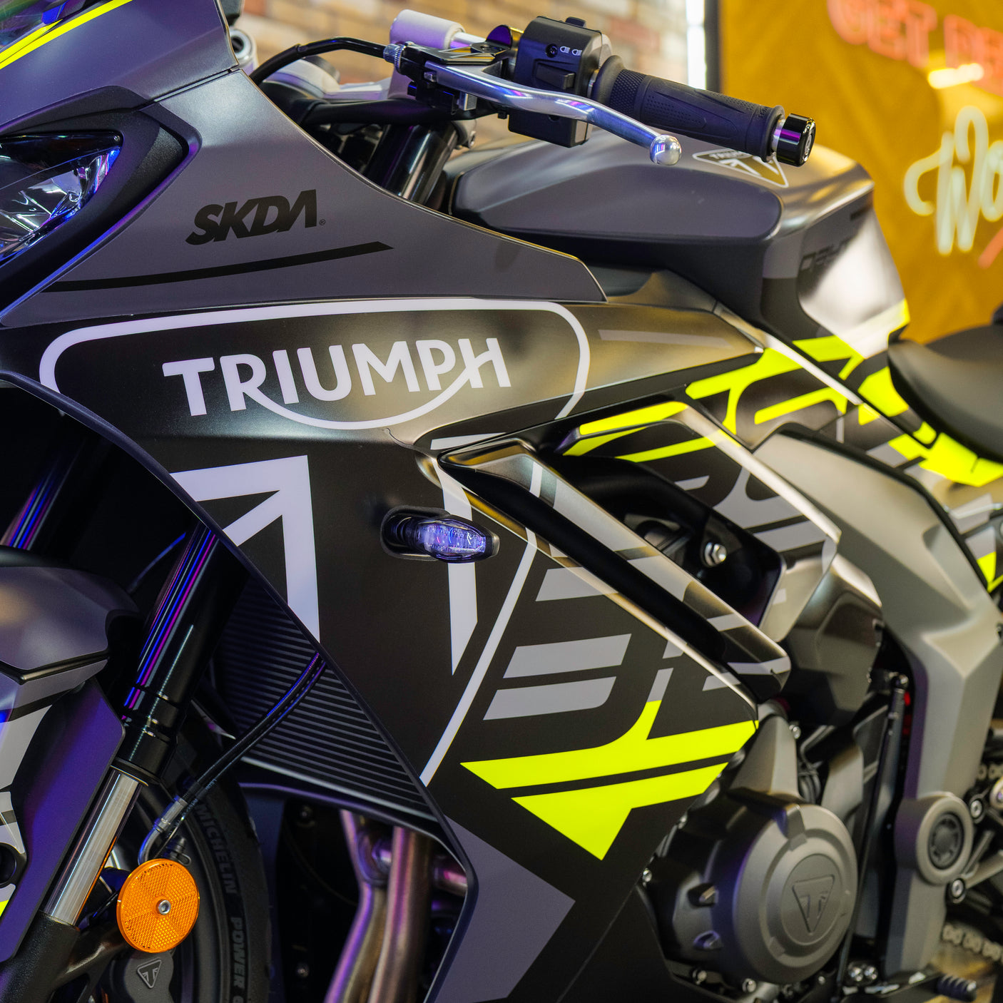 Fast Friday: Brand New Triumph Daytona 660 Moto 2 Livery + £1000 cash