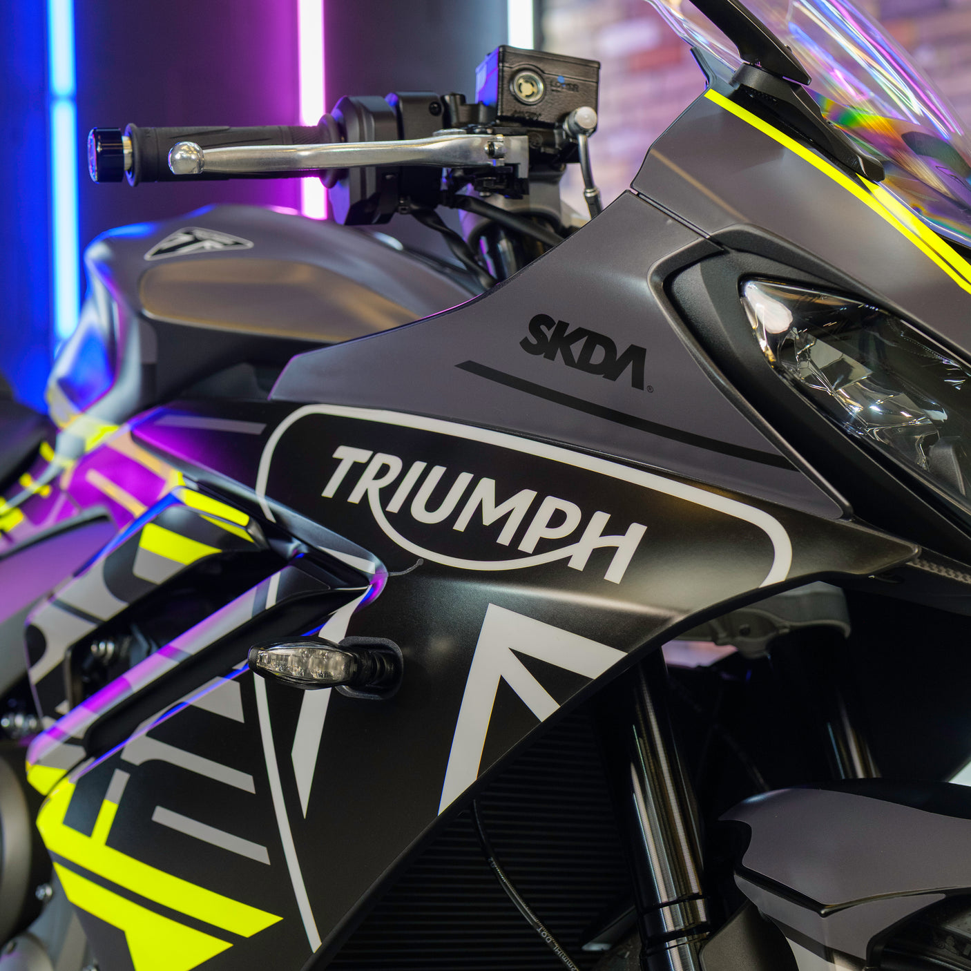 Fast Friday: Brand New Triumph Daytona 660 Moto 2 Livery + £1000 cash