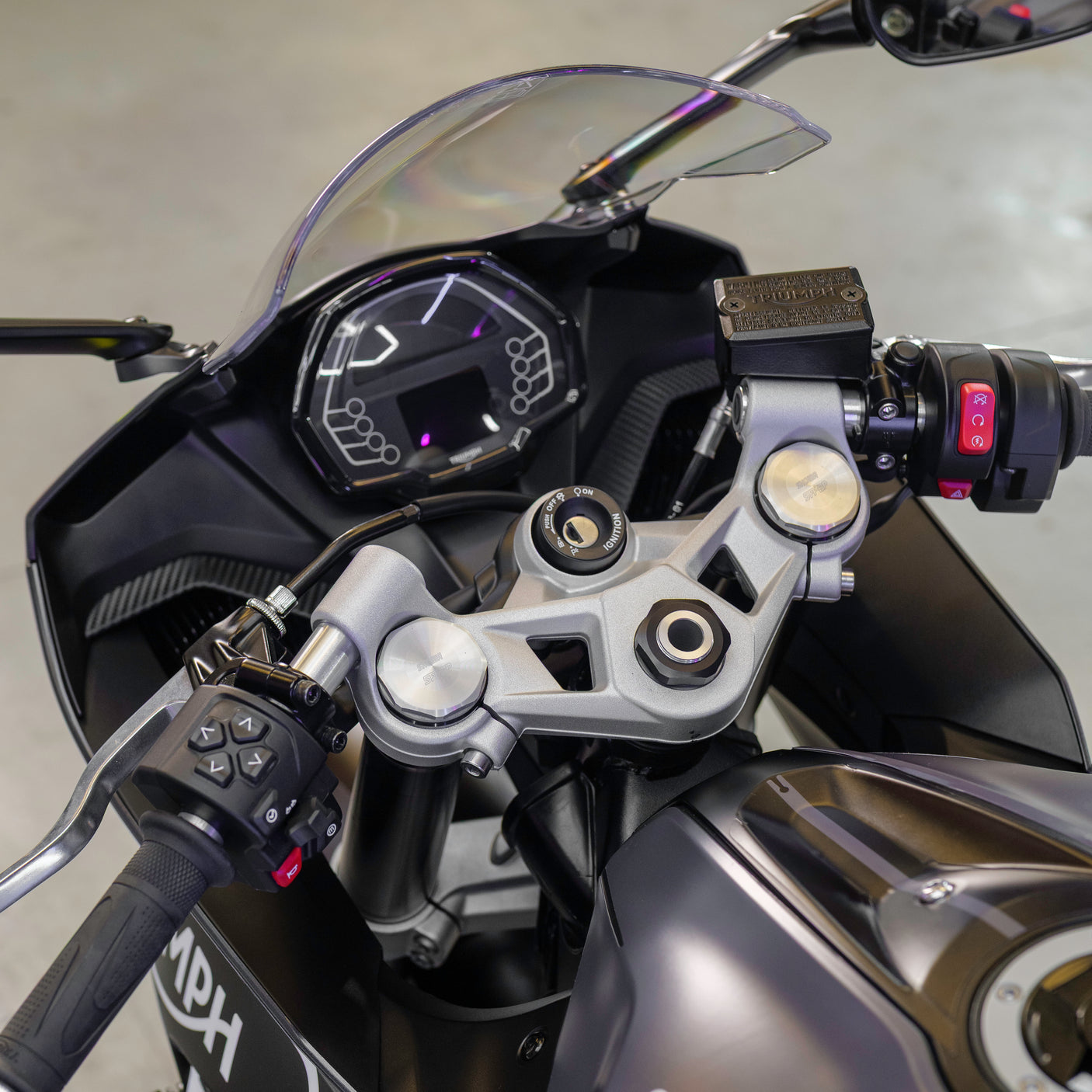 Fast Friday: Brand New Triumph Daytona 660 Moto 2 Livery + £1000 cash