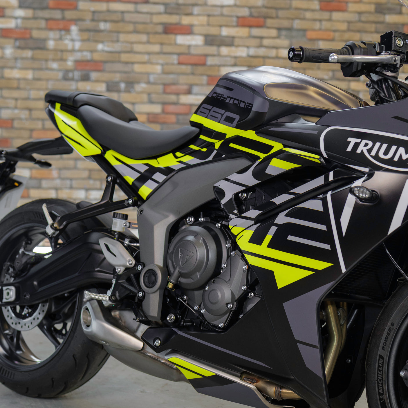 Fast Friday: Brand New Triumph Daytona 660 Moto 2 Livery + £1000 cash