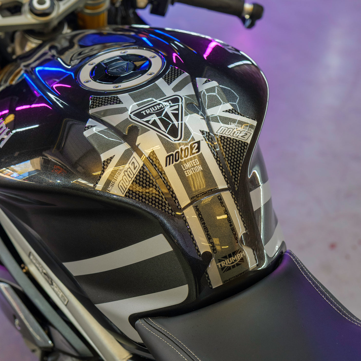 FAST FRIDAY: Carbon TRIUMPH DAYTONA MOTO2 765