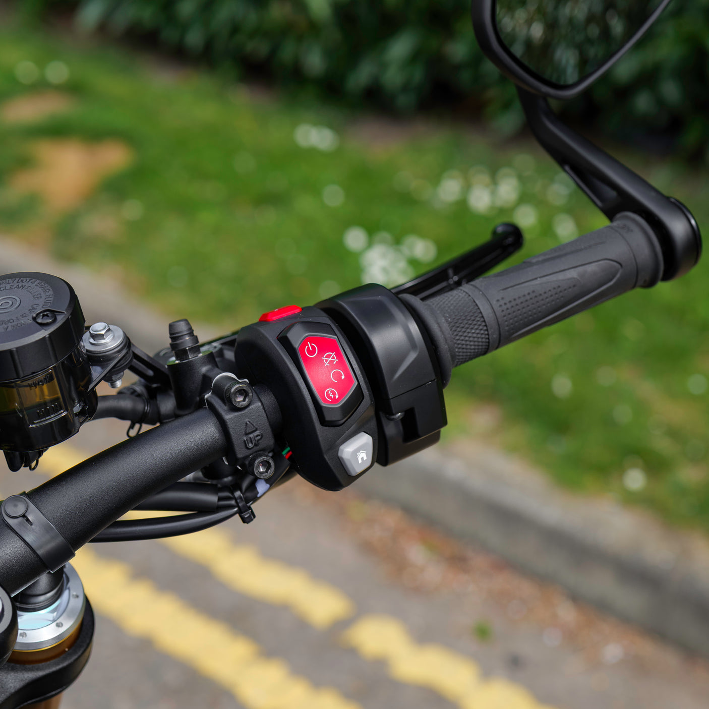 BRAND NEW Triumph Speed Triple 1200 RS with Akra + £1000