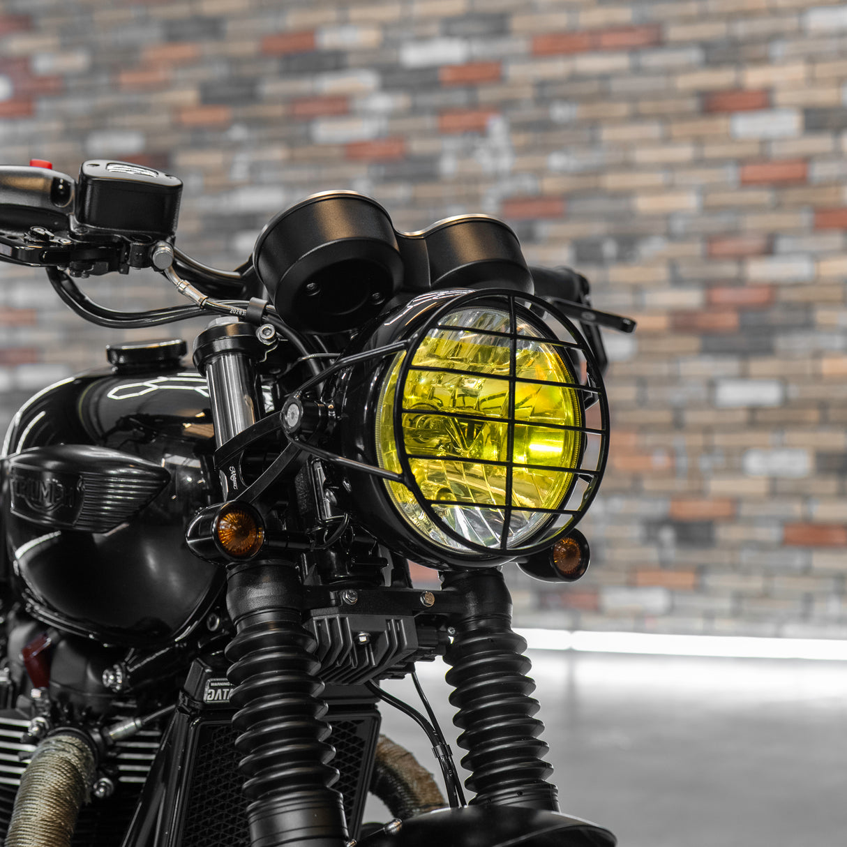 2018 TRIUMPH BONNEVILLE T100 BLACK