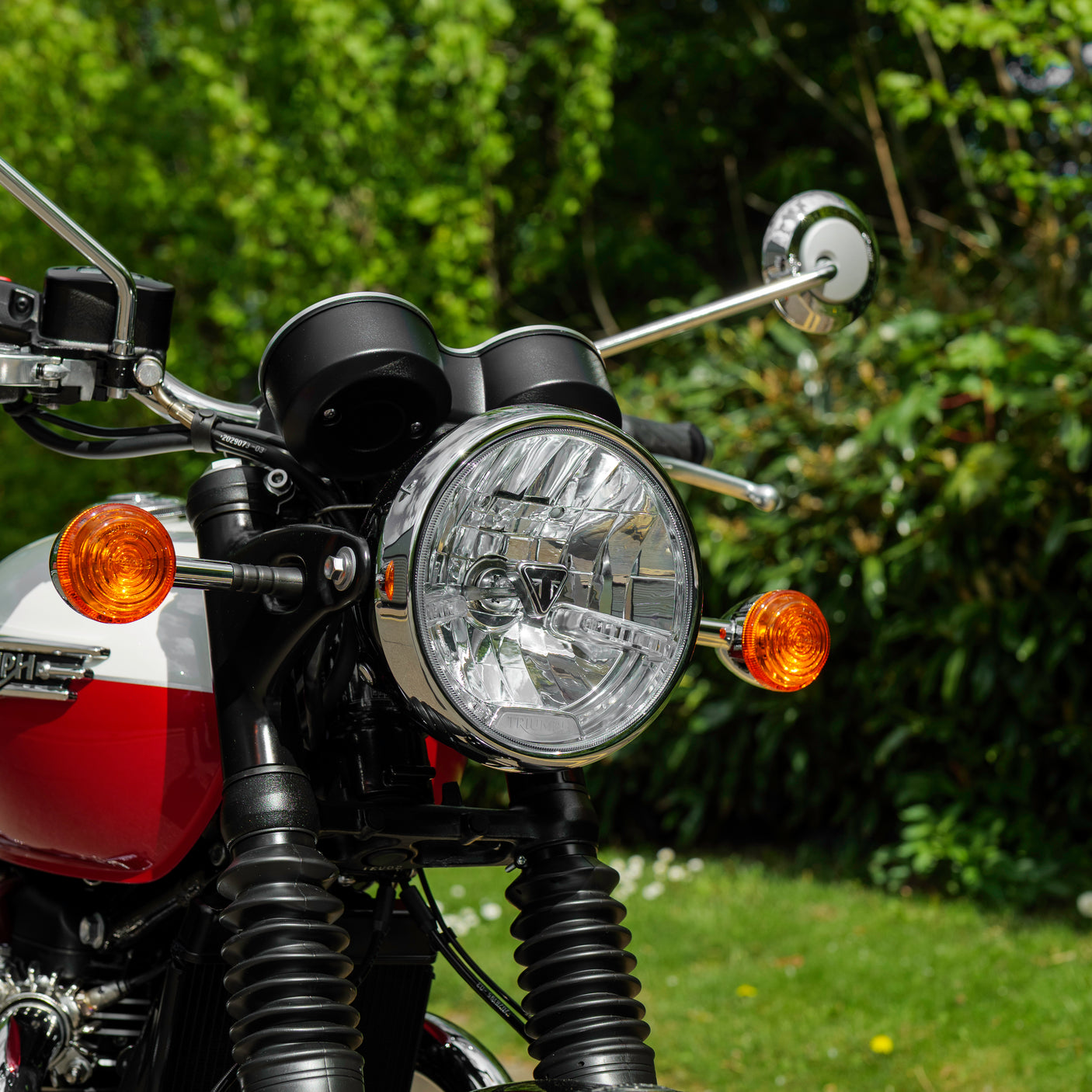 BRAND NEW 2025 Triumph T120 Bonneville + £1000