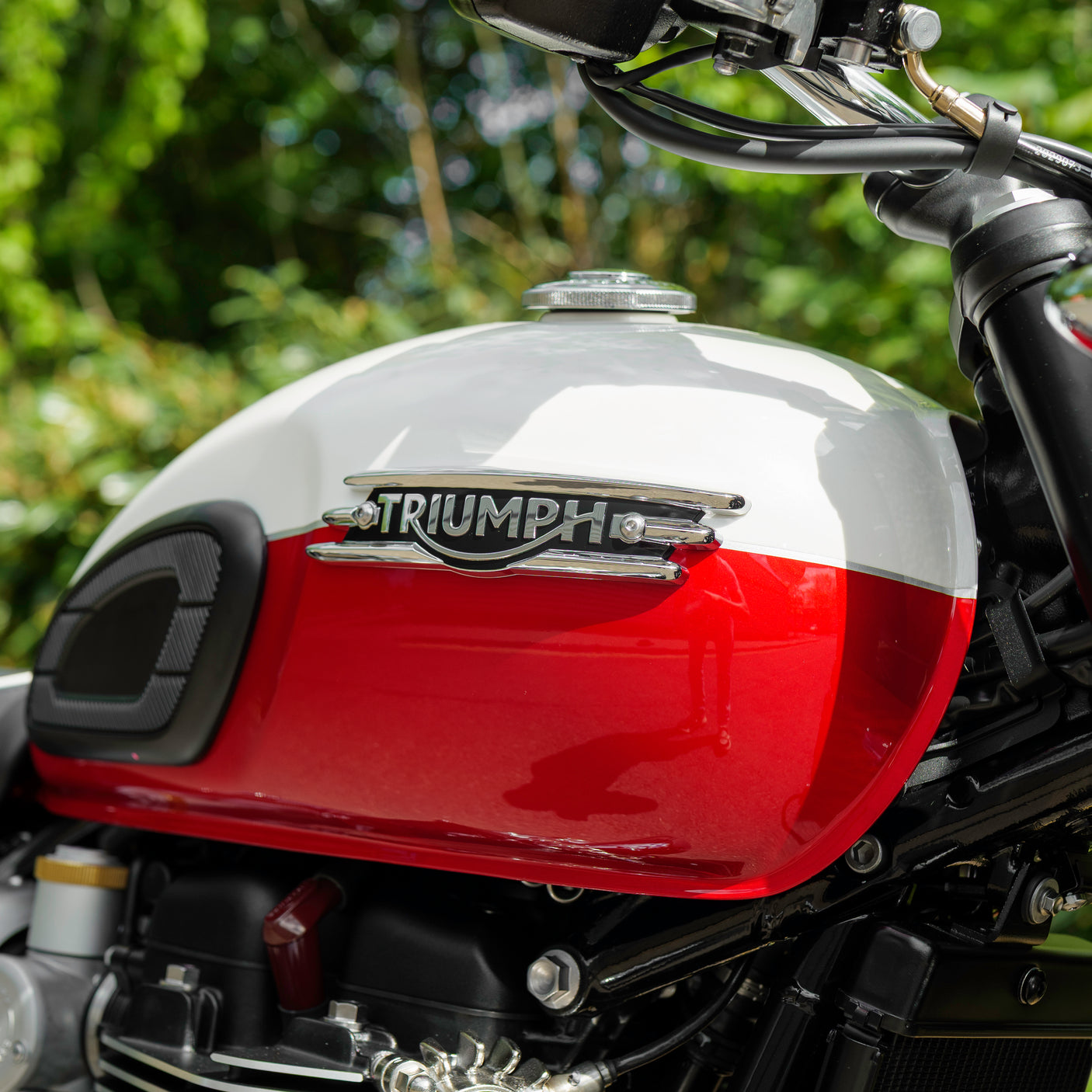 BRAND NEW 2025 Triumph T120 Bonneville + £1000