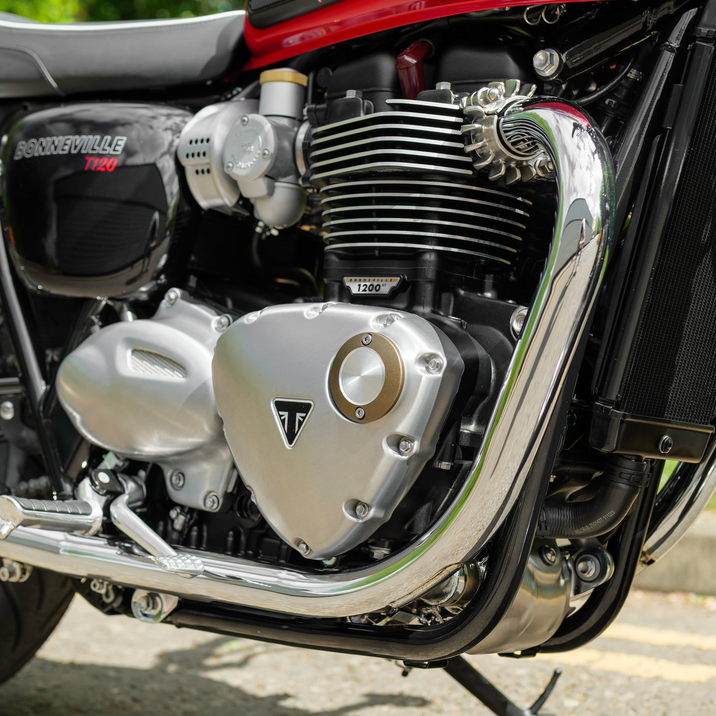 BRAND NEW 2025 Triumph T120 Bonneville + £1000