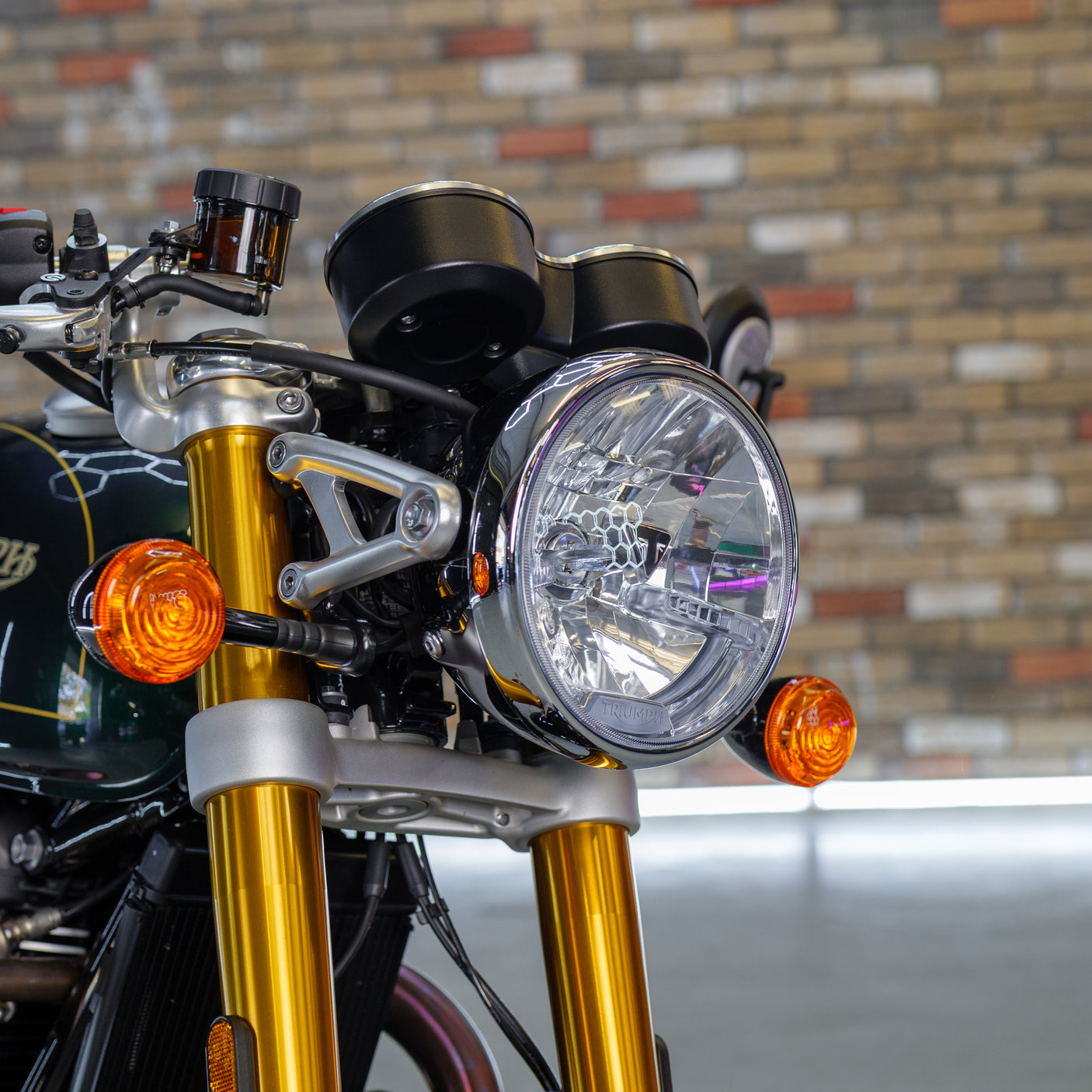 2024 Triumph Thruxton Final Edition + £1000 cash