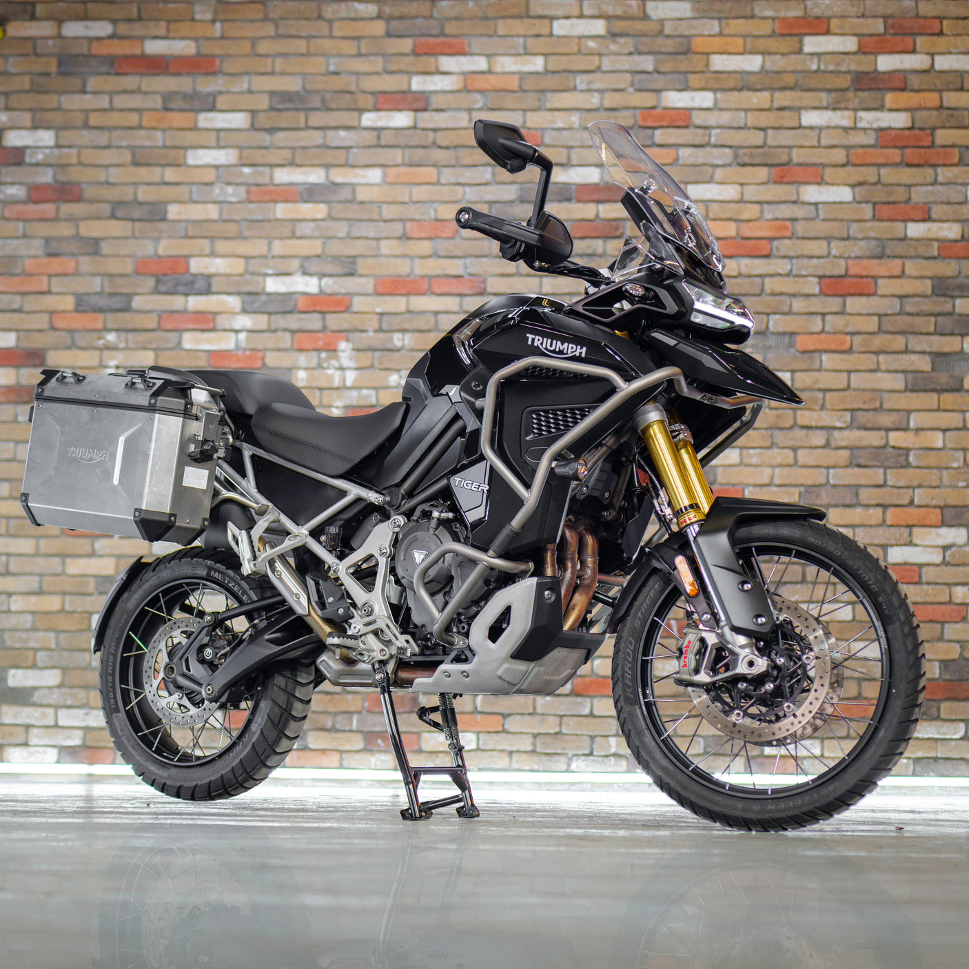 2023 Triumph Tiger 1200 Rally Explorer with Luggage