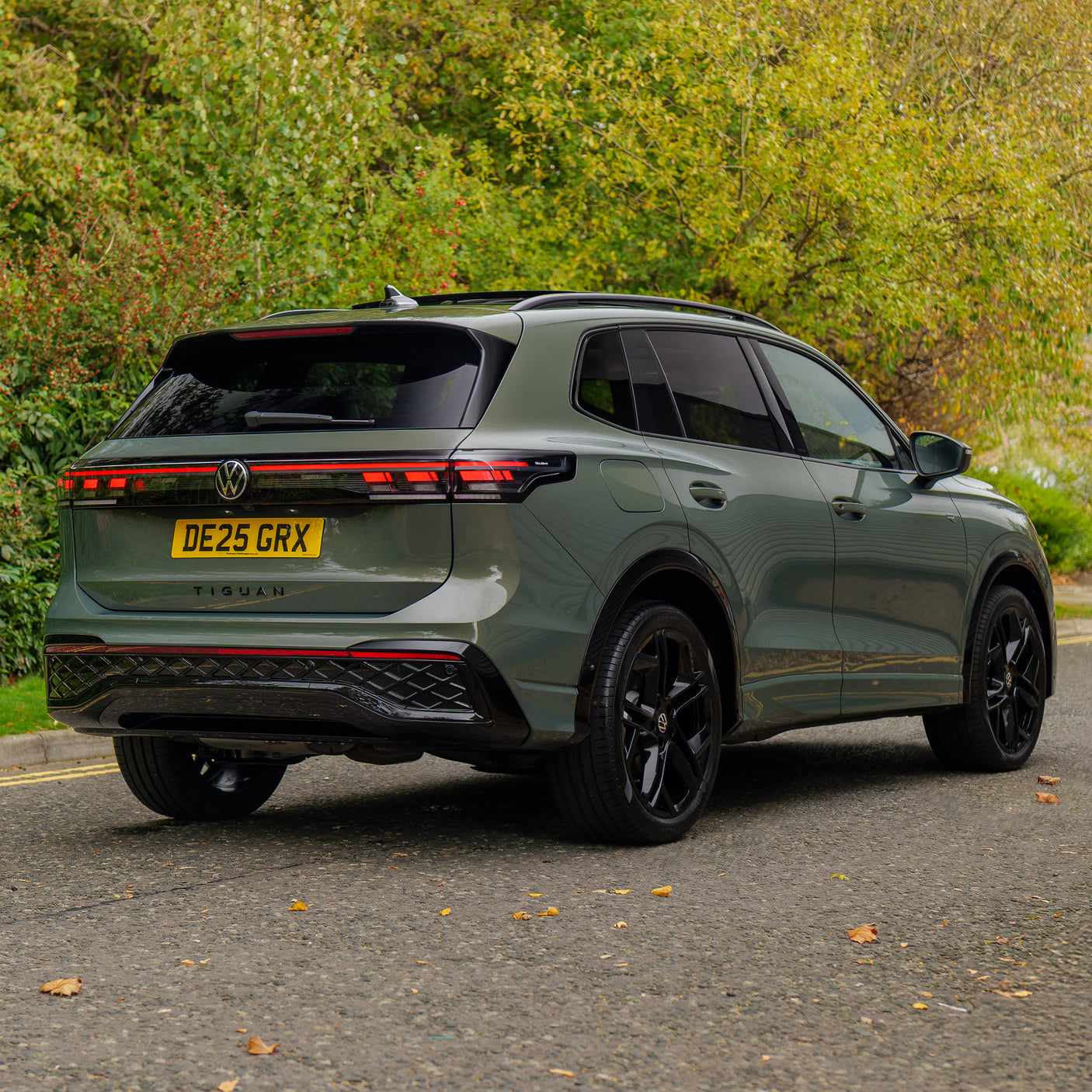2025 VW TIGUAN R-LINE