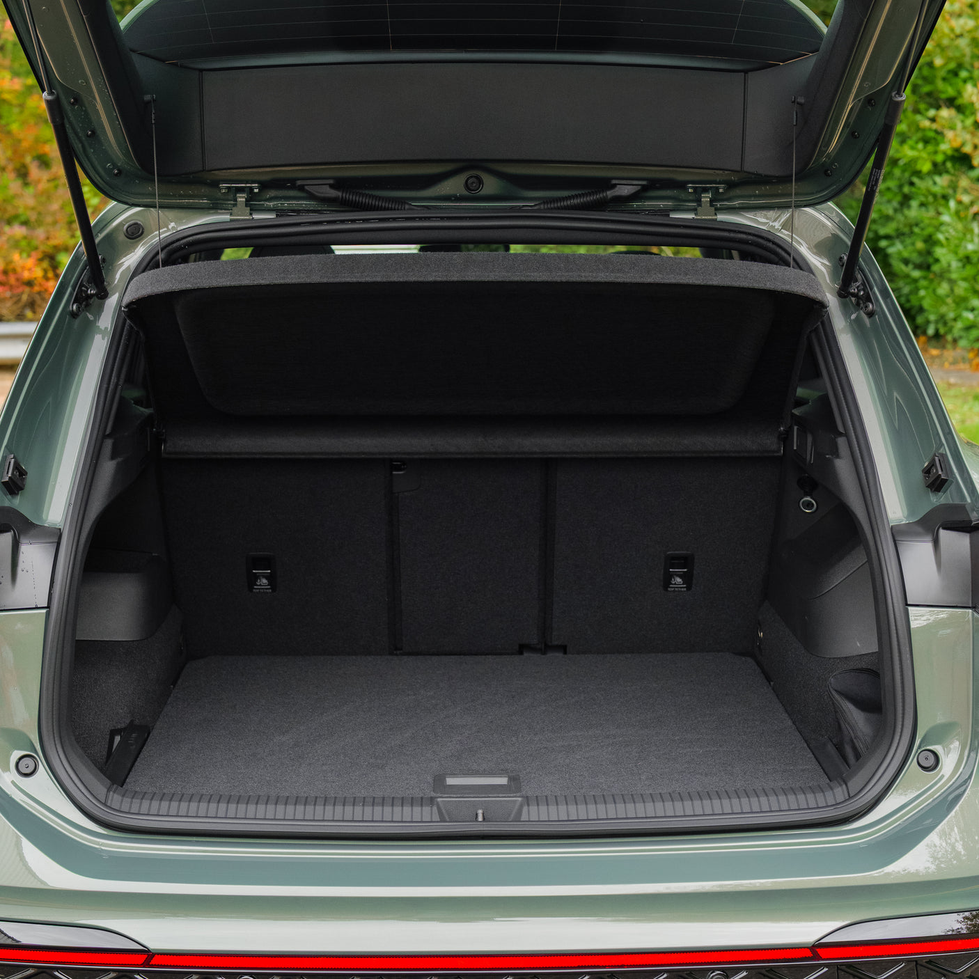 2025 VW TIGUAN R-LINE