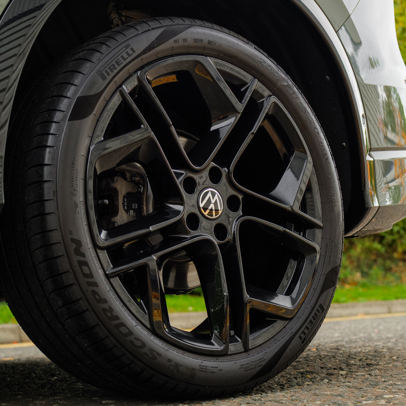 2025 VW TIGUAN R-LINE