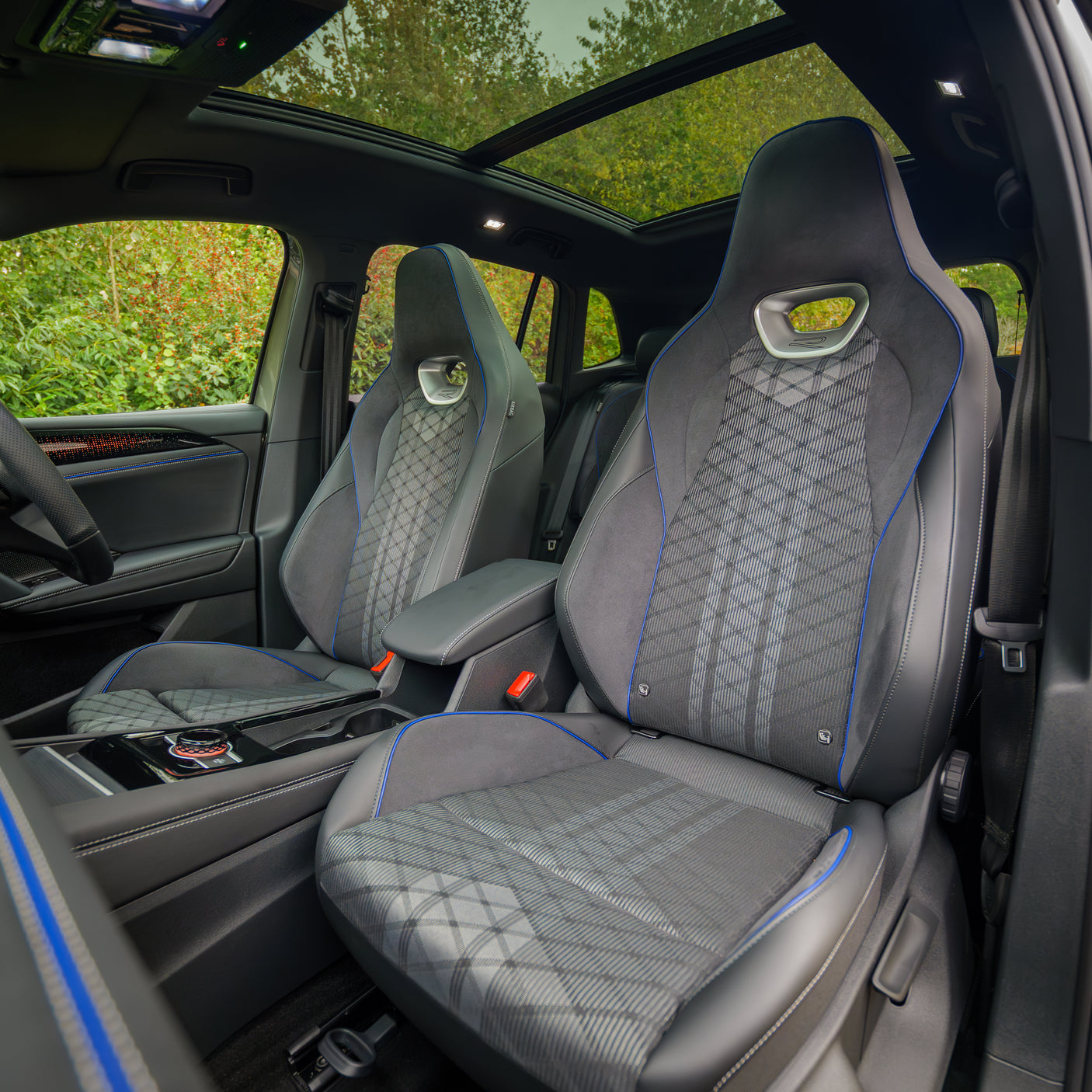 2025 VW TIGUAN R-LINE