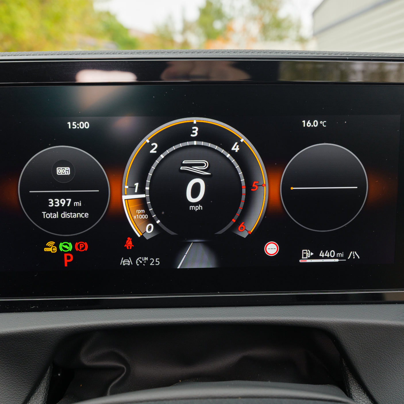 2025 VW TIGUAN R-LINE