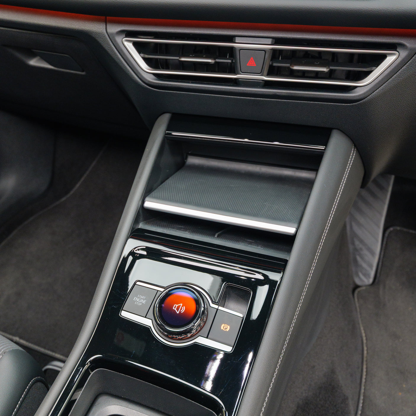 2025 VW TIGUAN R-LINE