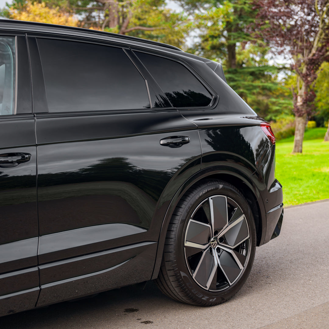 VW Touareg 3.0L V6 Black Edition