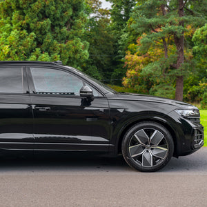 VW Touareg 3.0L V6 Black Edition