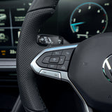 VW Touareg 3.0L V6 Black Edition