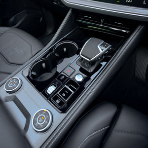 VW Touareg 3.0L V6 Black Edition