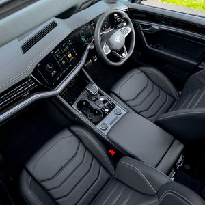 VW Touareg 3.0L V6 Black Edition