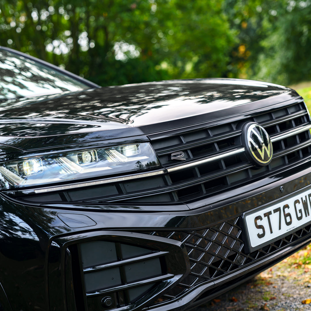 VW Touareg 3.0L V6 Black Edition