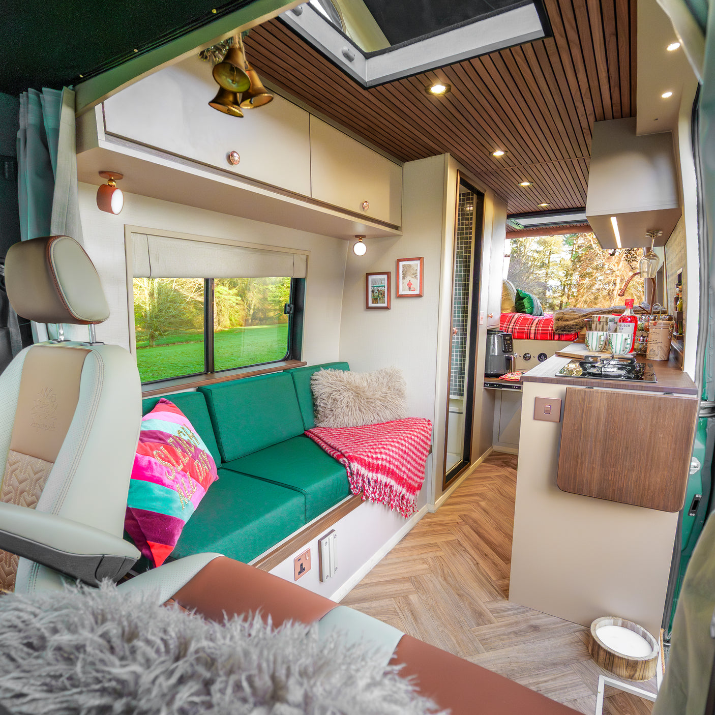 Vienna - 4 berth Automatic Custom Camper