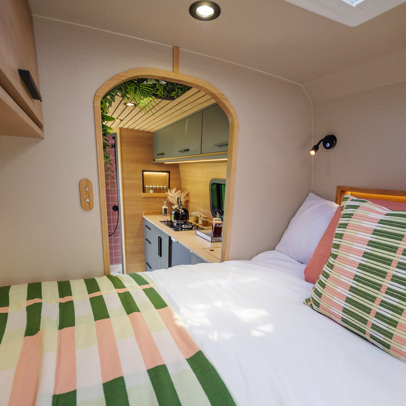 Valerie - Automatic Off Grid Luxury 3 berth Campervan + £5000