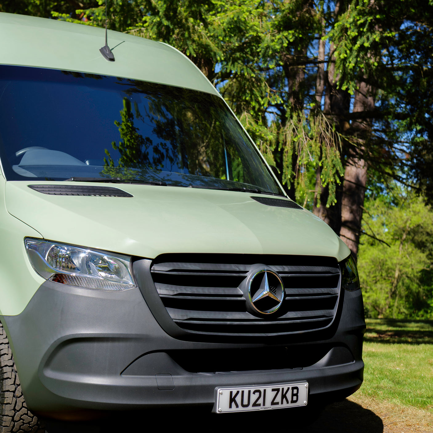 Valerie - Automatic Off Grid Luxury 3 berth Campervan + £5000