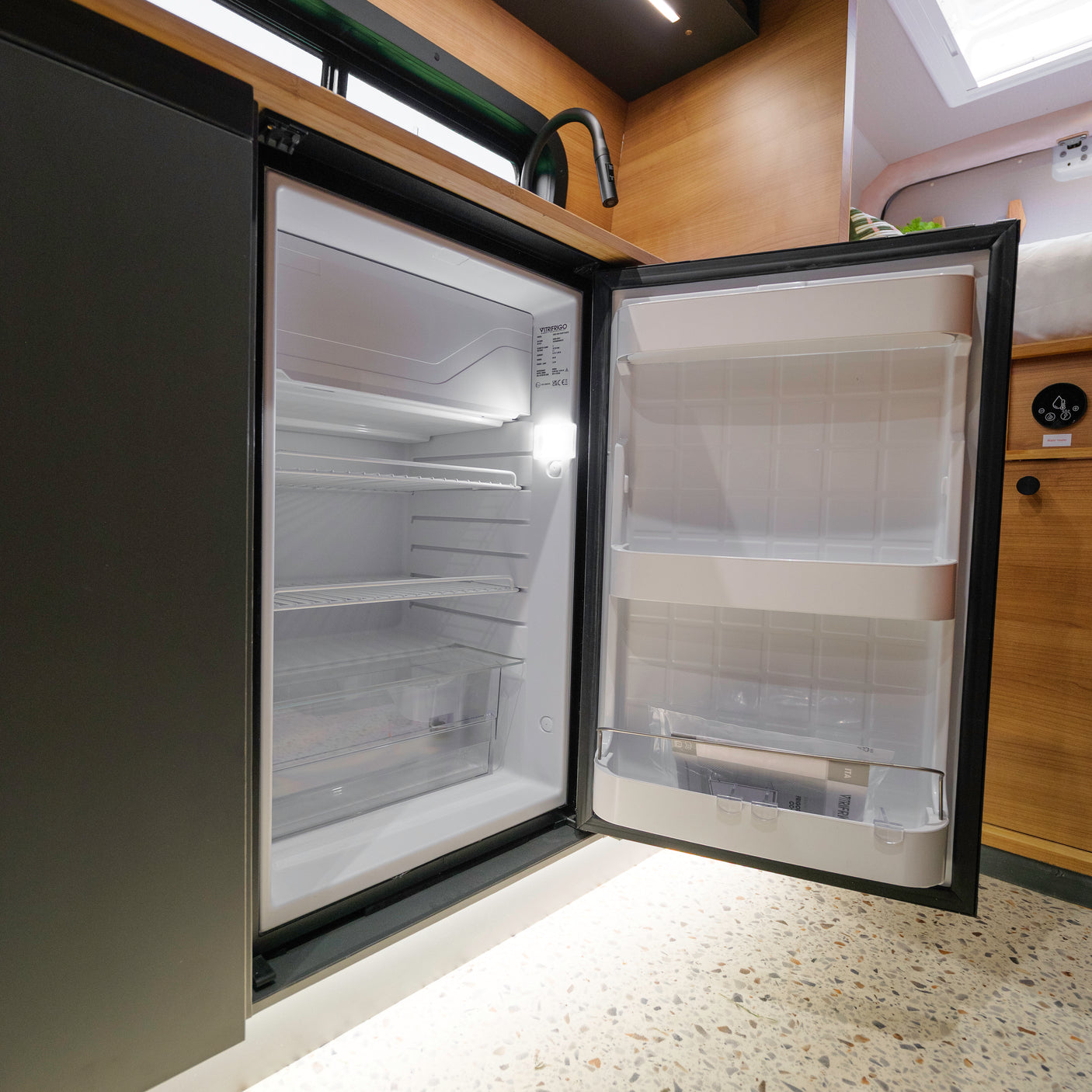 Valerie - Automatic Off Grid Luxury 3 berth Campervan + £5000