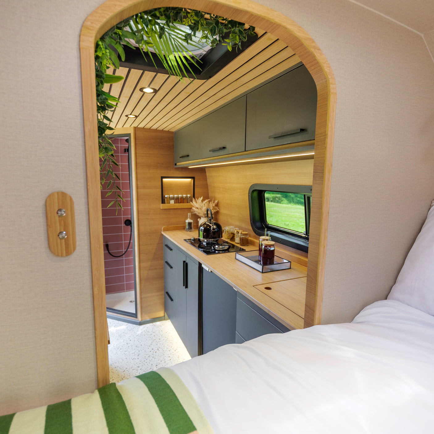 Valerie - Automatic Off Grid Luxury 3 berth Campervan + £5000