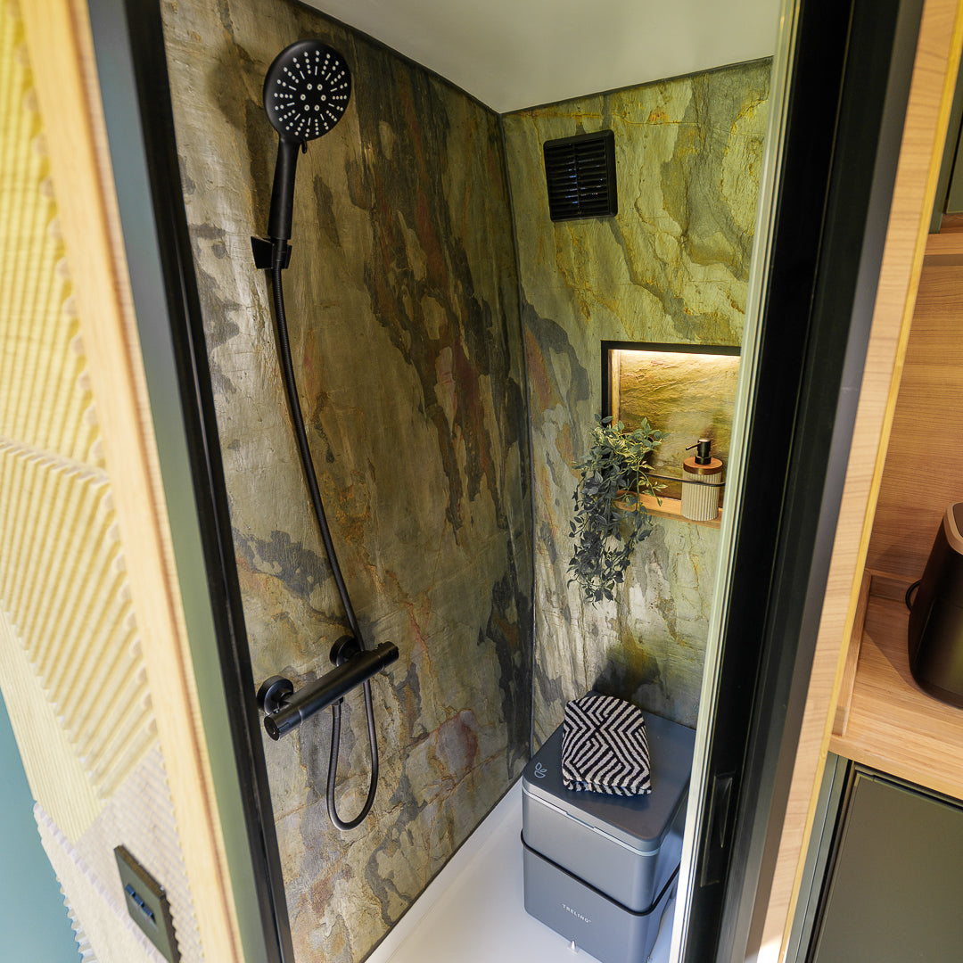 Victoria - Automatic Off Grid Luxury 4 berth Campervan