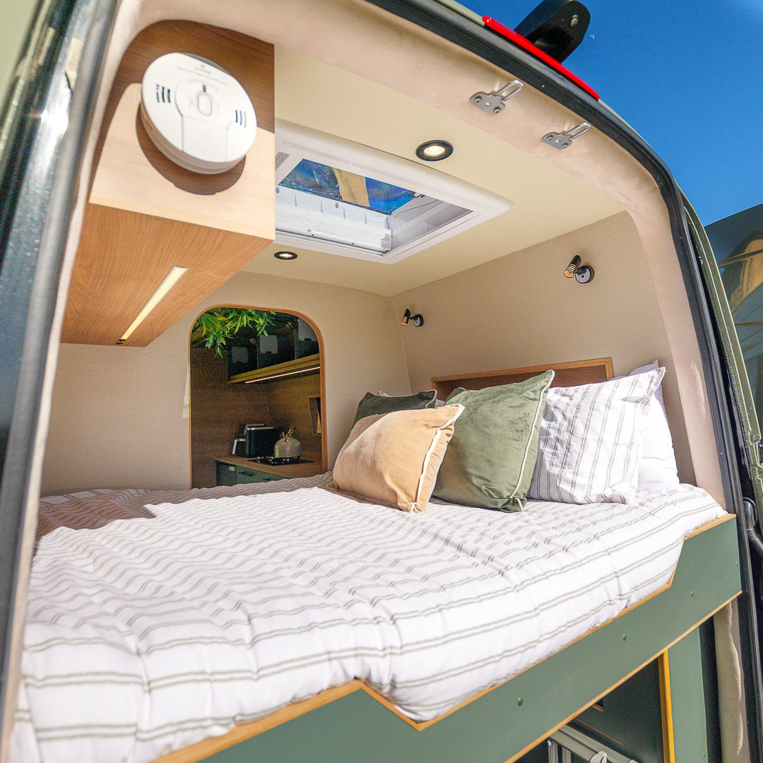 Victoria - Automatic Off Grid Luxury 4 berth Campervan