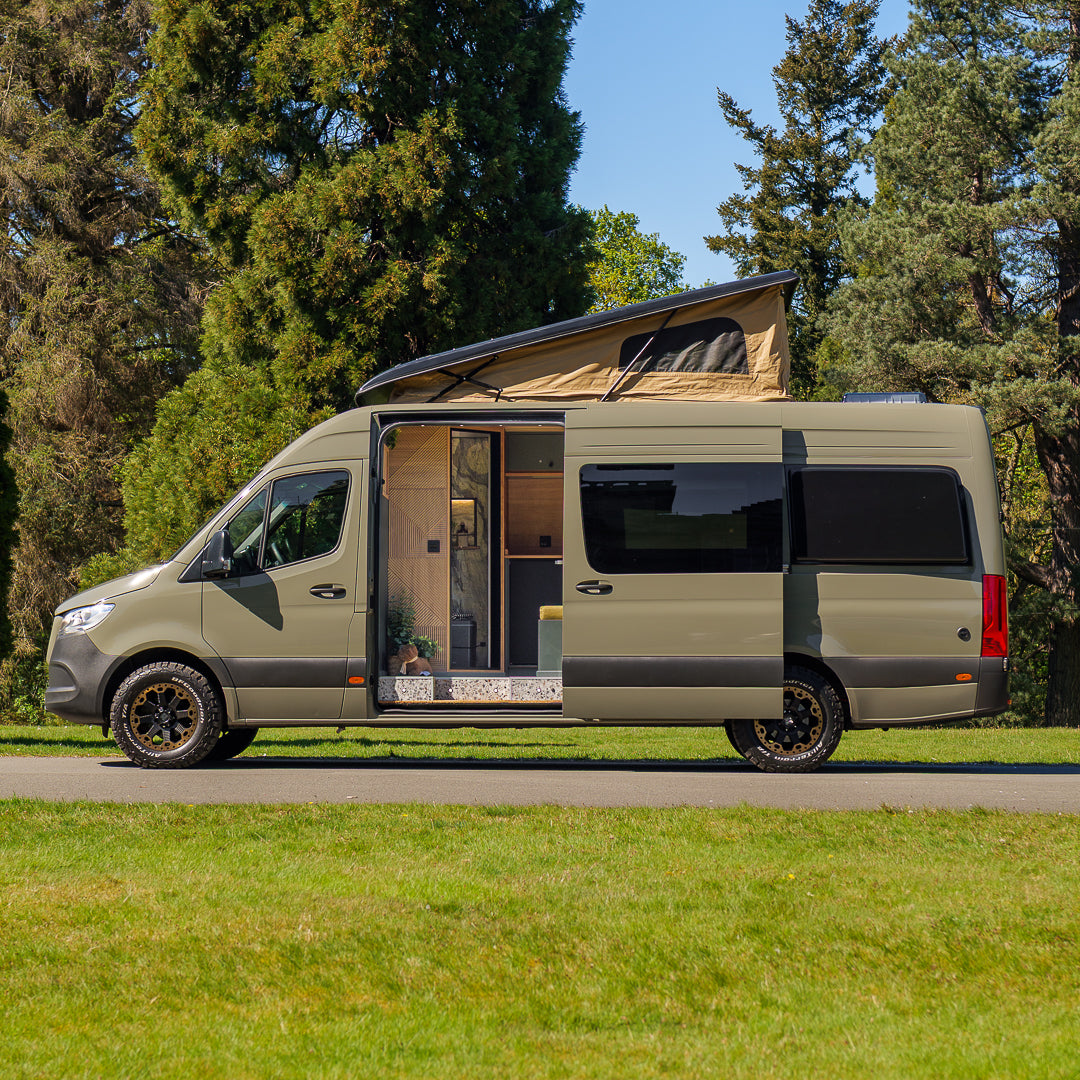 Victoria - Automatic Off Grid Luxury 4 berth Campervan