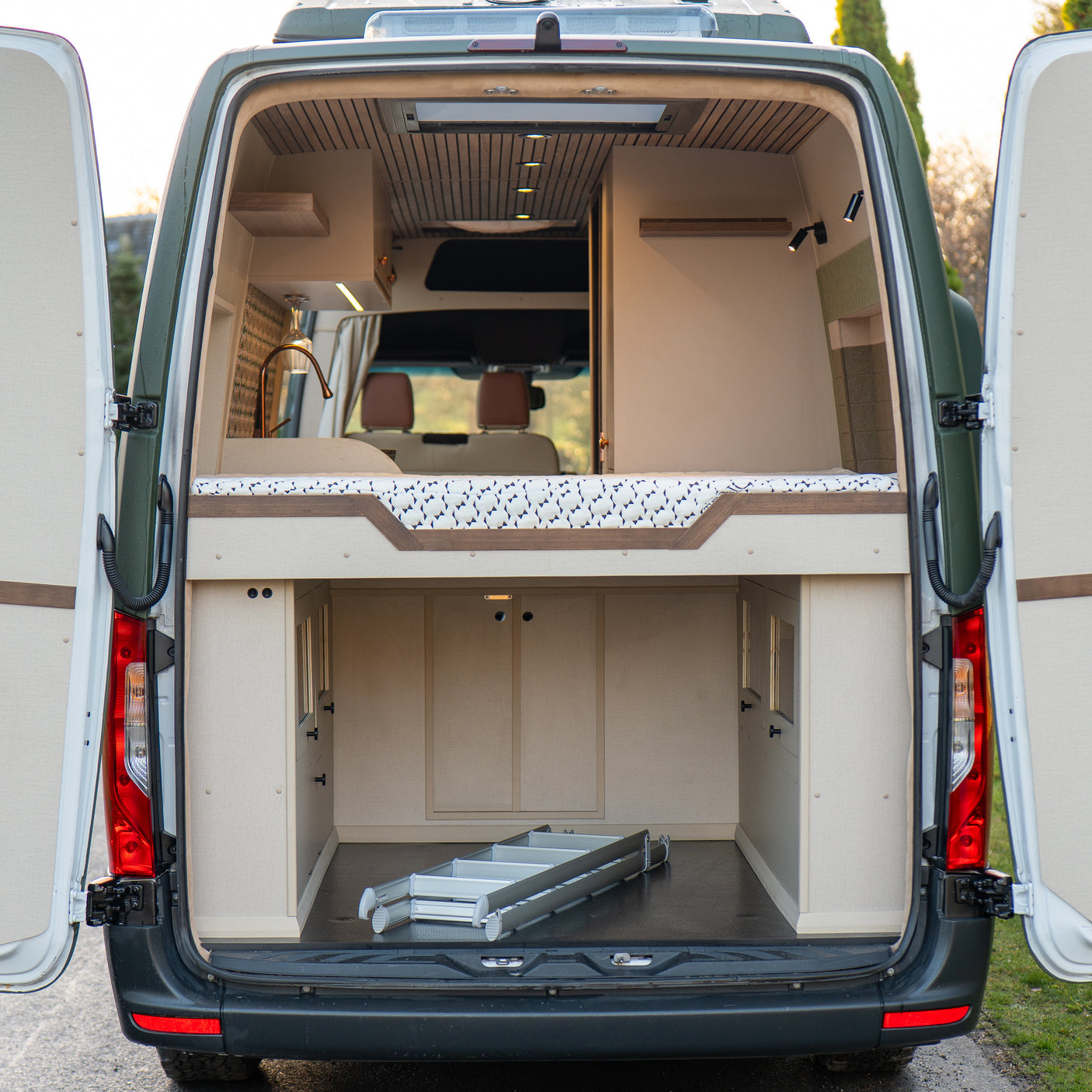 Vienna - 4 berth Automatic Custom Camper