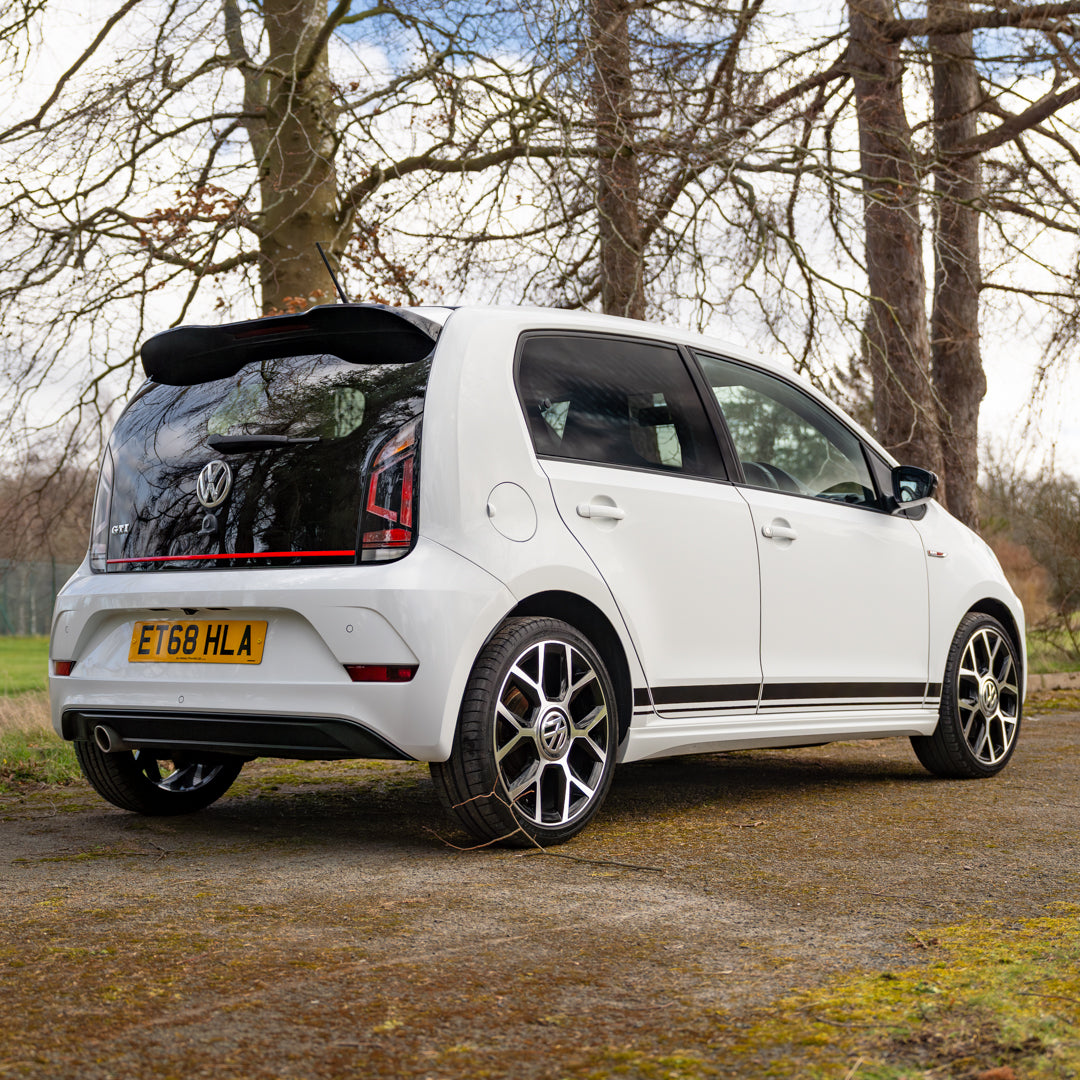 VOLKSWAGEN UP! GTi