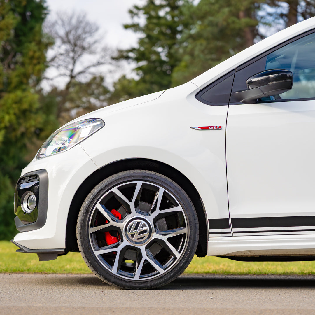 VOLKSWAGEN UP! GTi