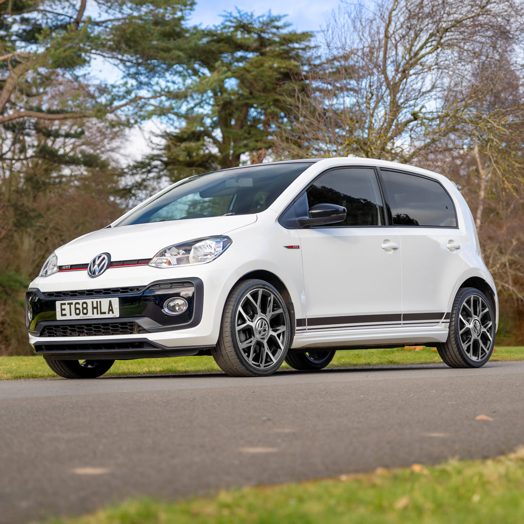 VOLKSWAGEN UP! GTi