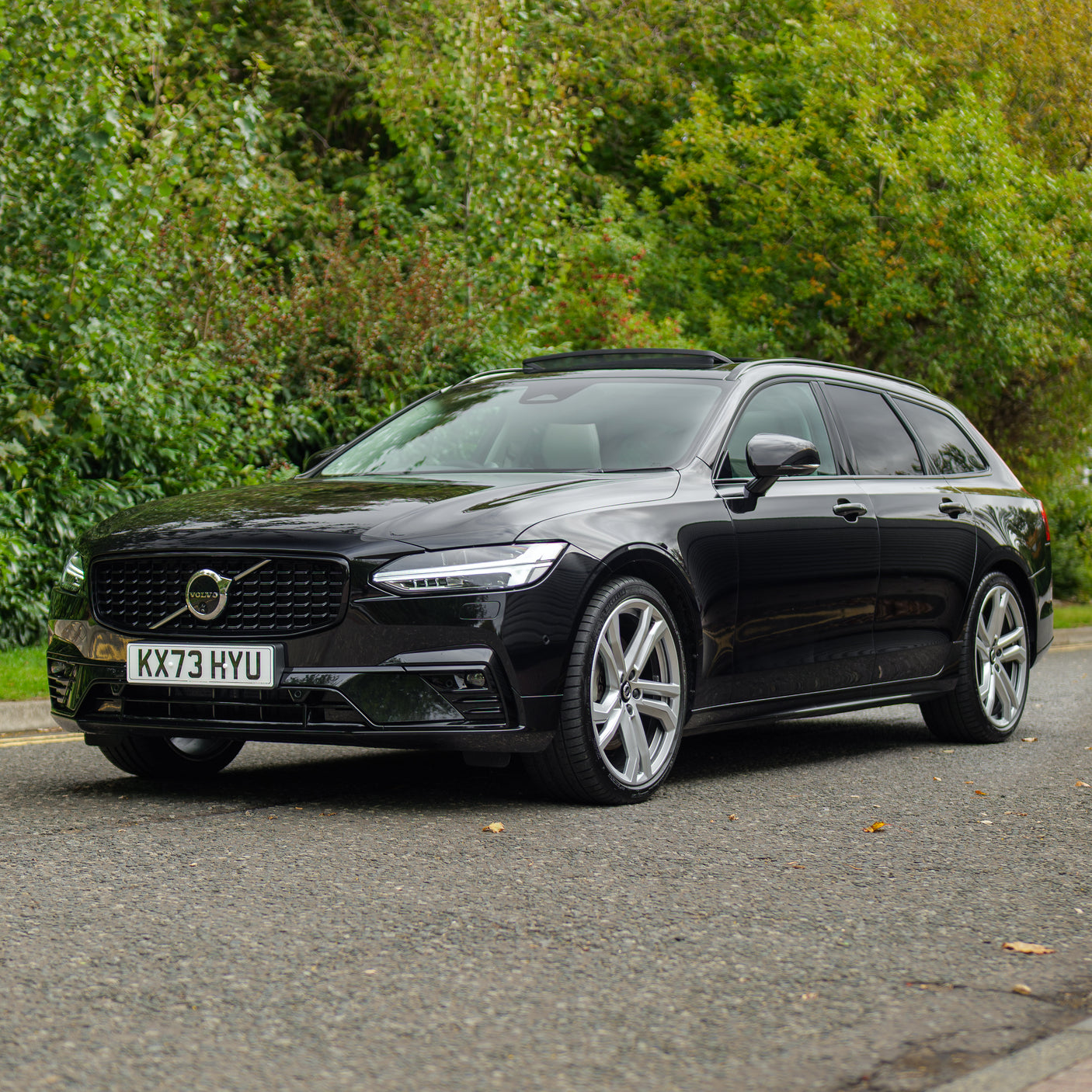 Volvo V90 Ultimate B5 Automatic + £3000 + 3 YEARS ROAD TAX