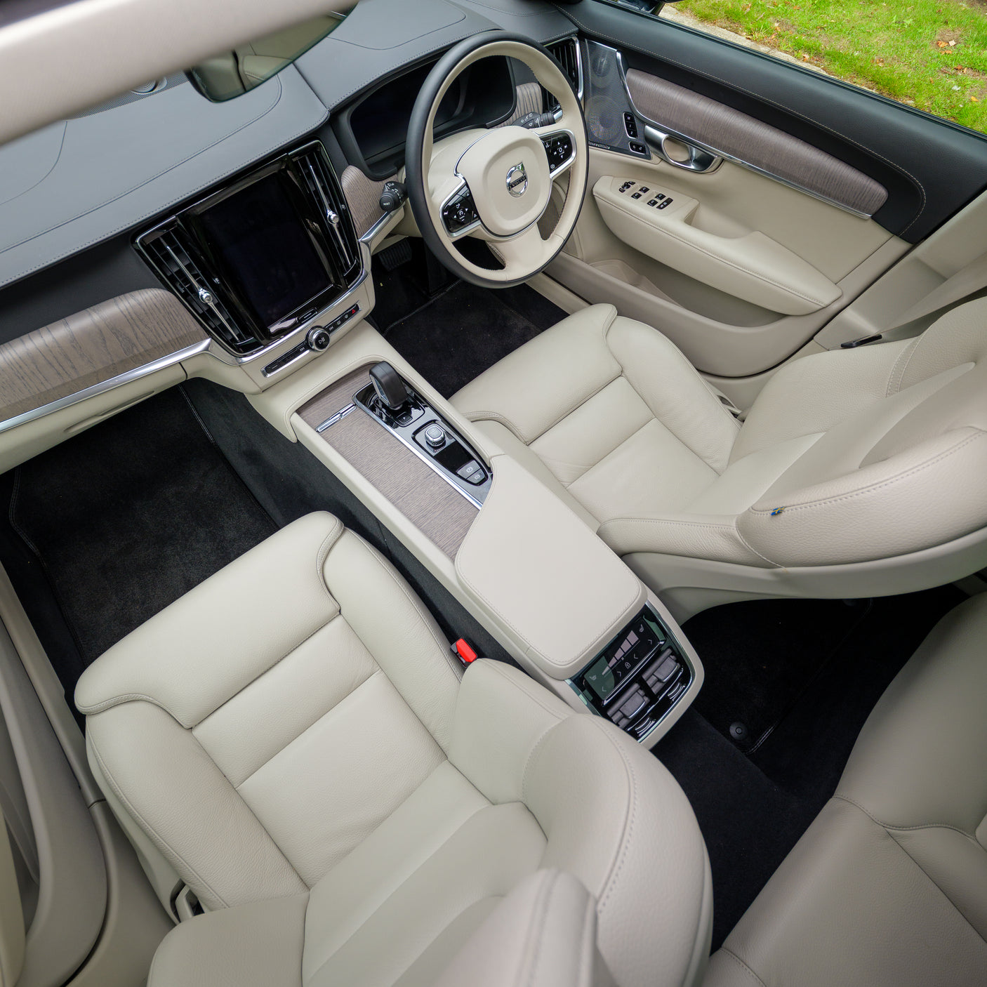 Volvo V90 Ultimate B5 Automatic + £3000 + 3 YEARS ROAD TAX