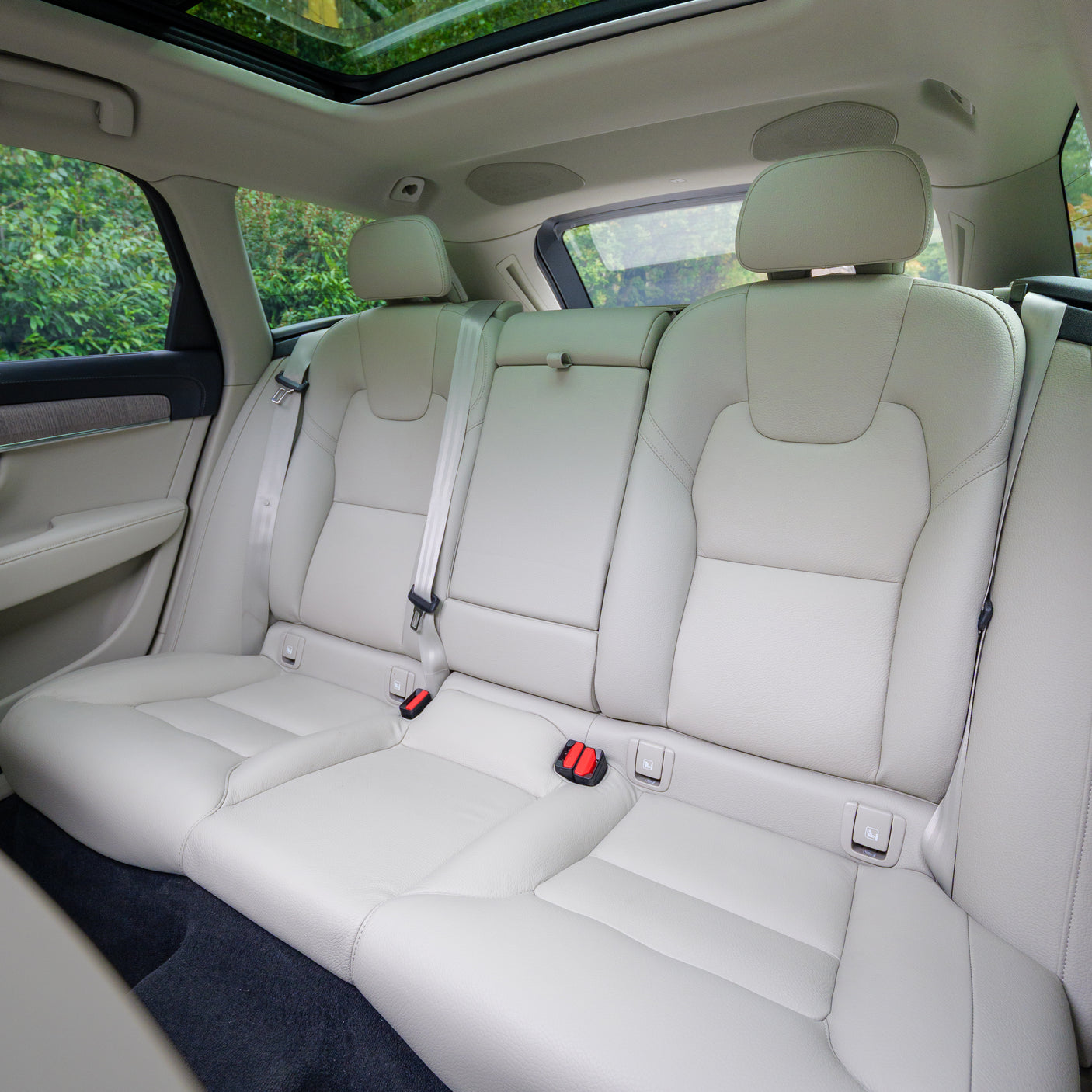 Volvo V90 Ultimate B5 Automatic + £3000 + 3 YEARS ROAD TAX