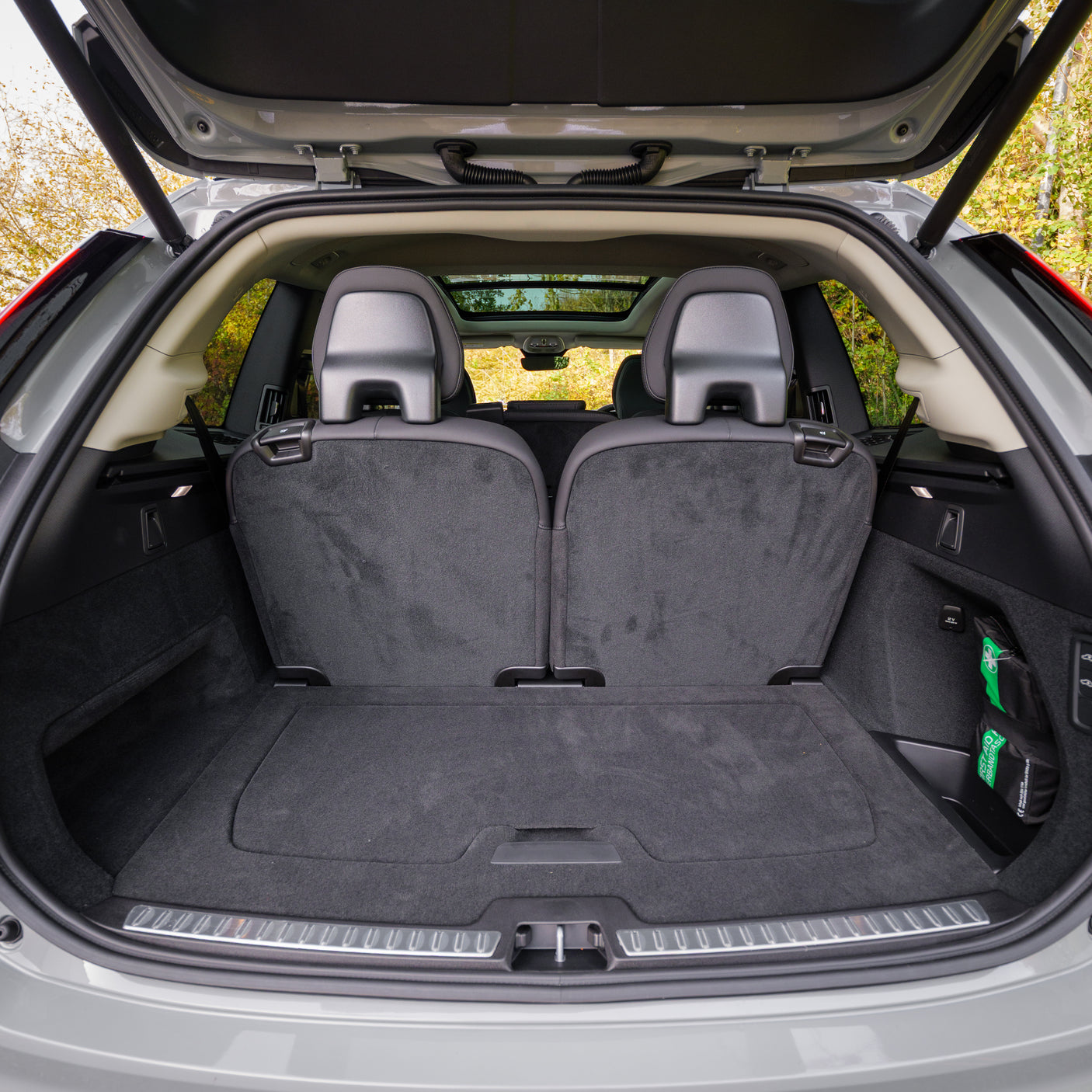 Brand New 2025 Automatic Volvo XC-90 AWD