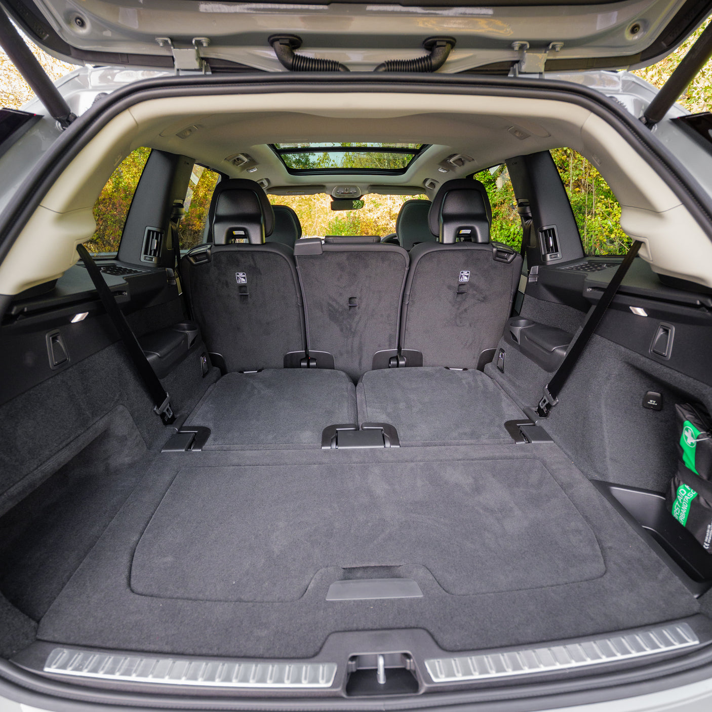 Brand New 2025 Automatic Volvo XC-90 AWD