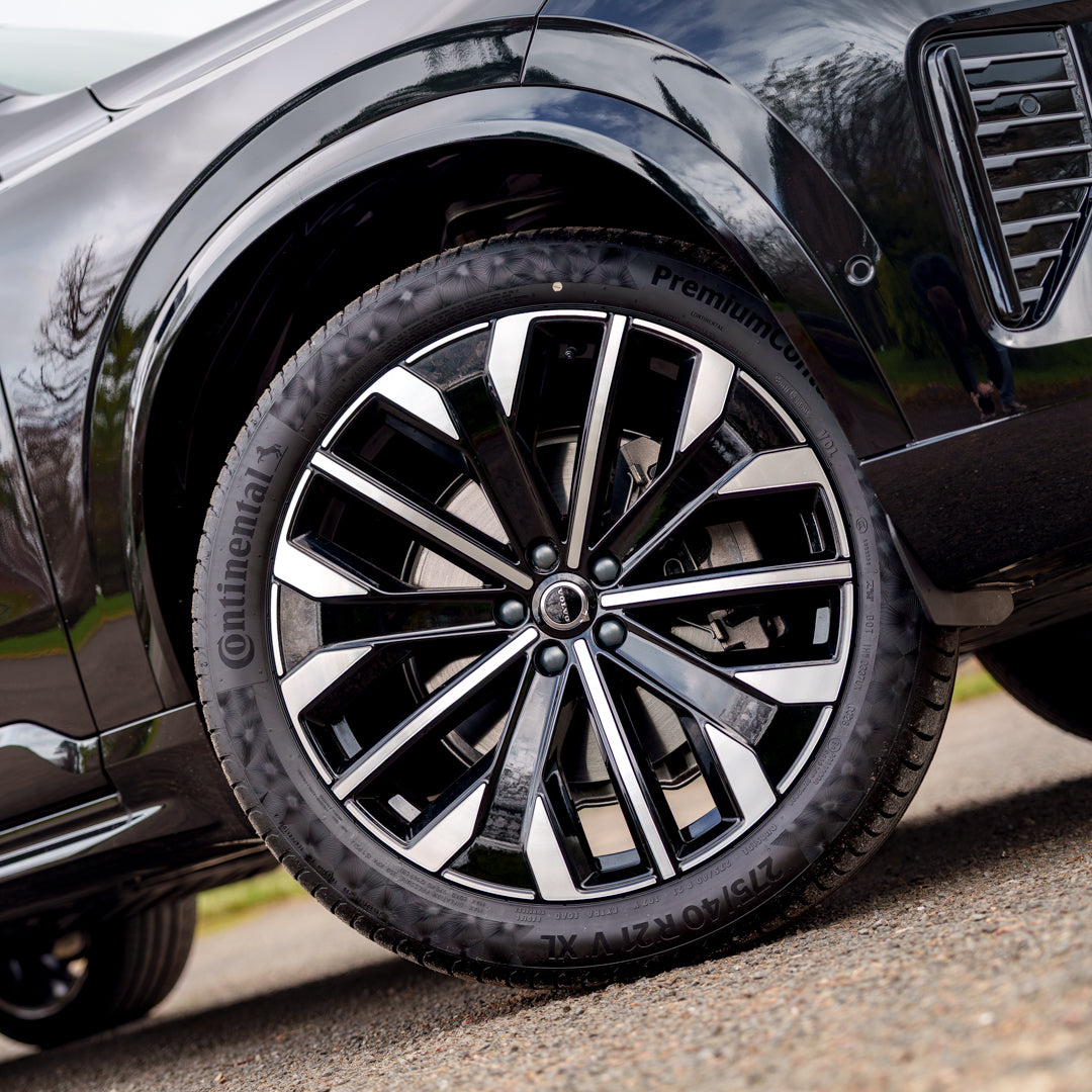 Brand New 7 seat Volvo XC-90