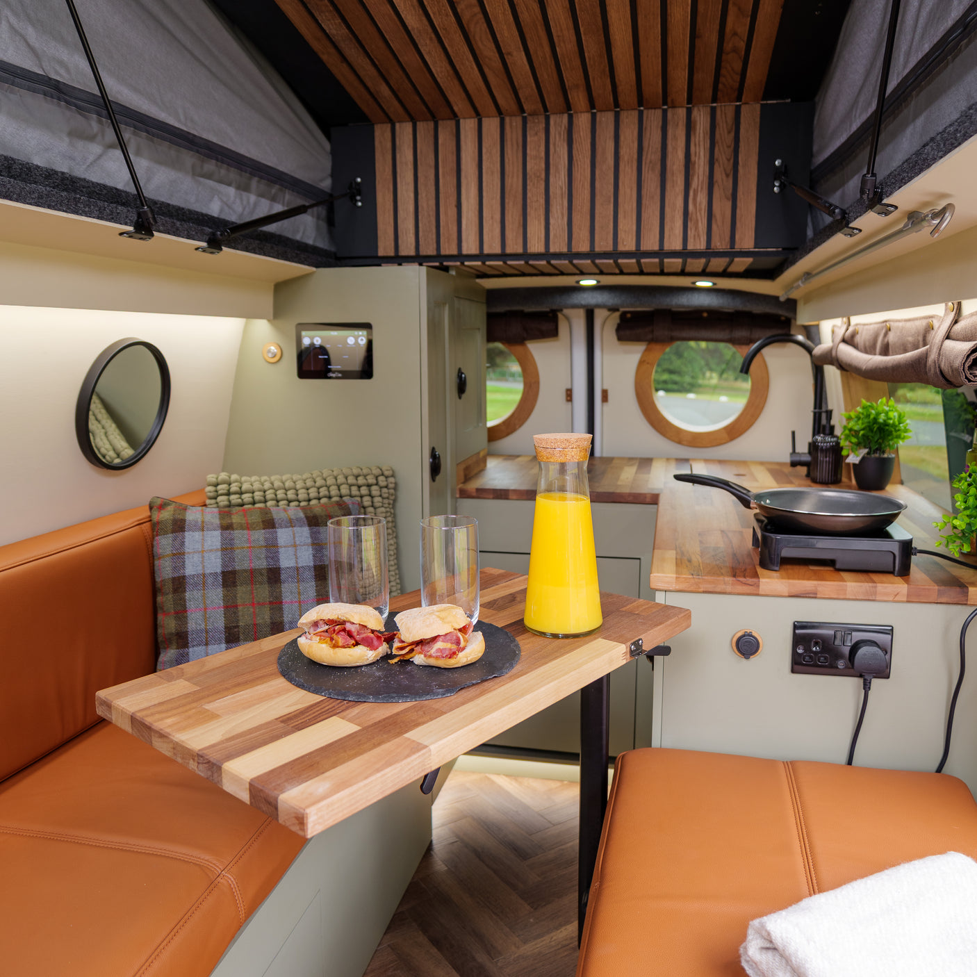 Noah: Automatic Off-Grid 4 berth Campervan + £5,000