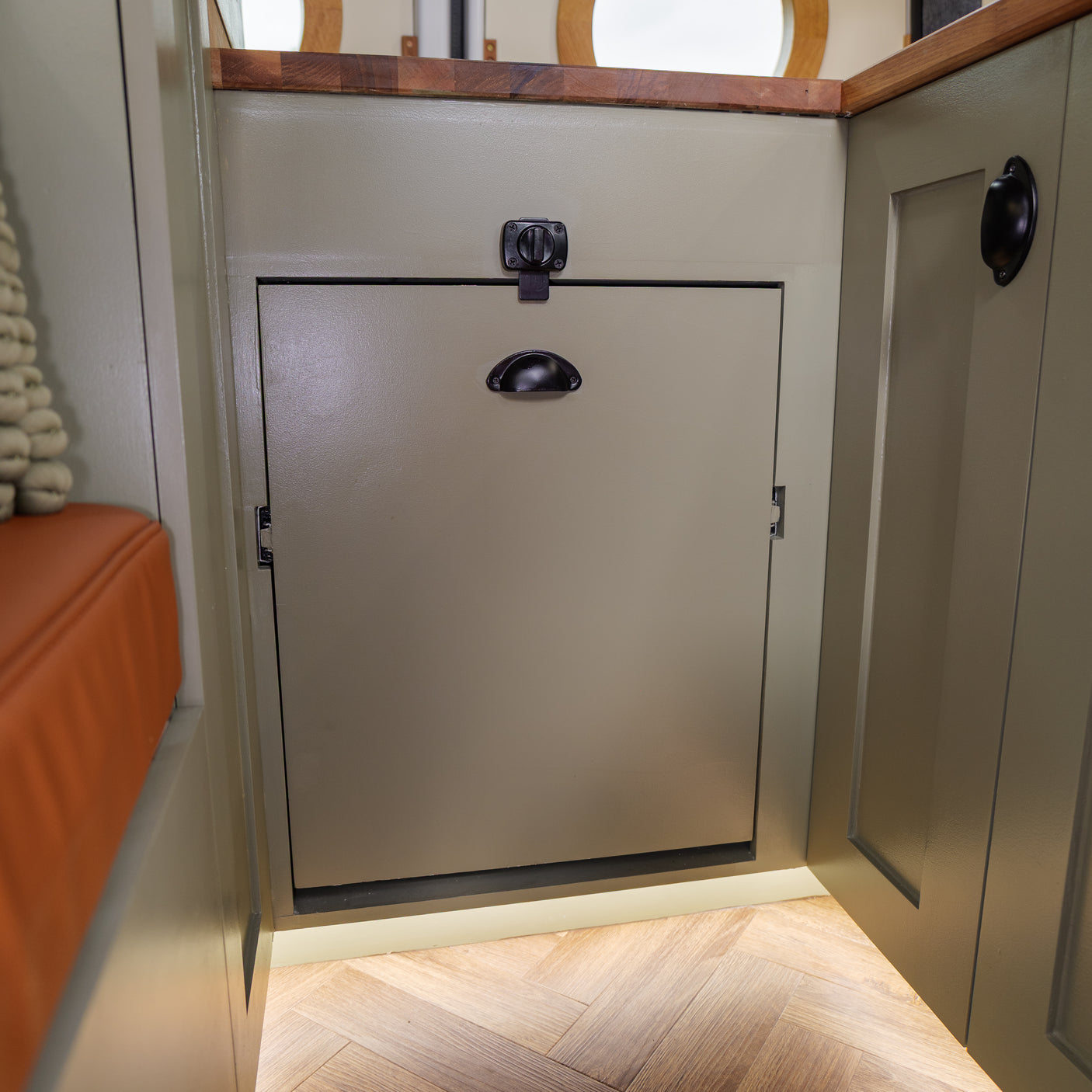 Noah: Automatic Off-Grid 4 berth Campervan + £5,000