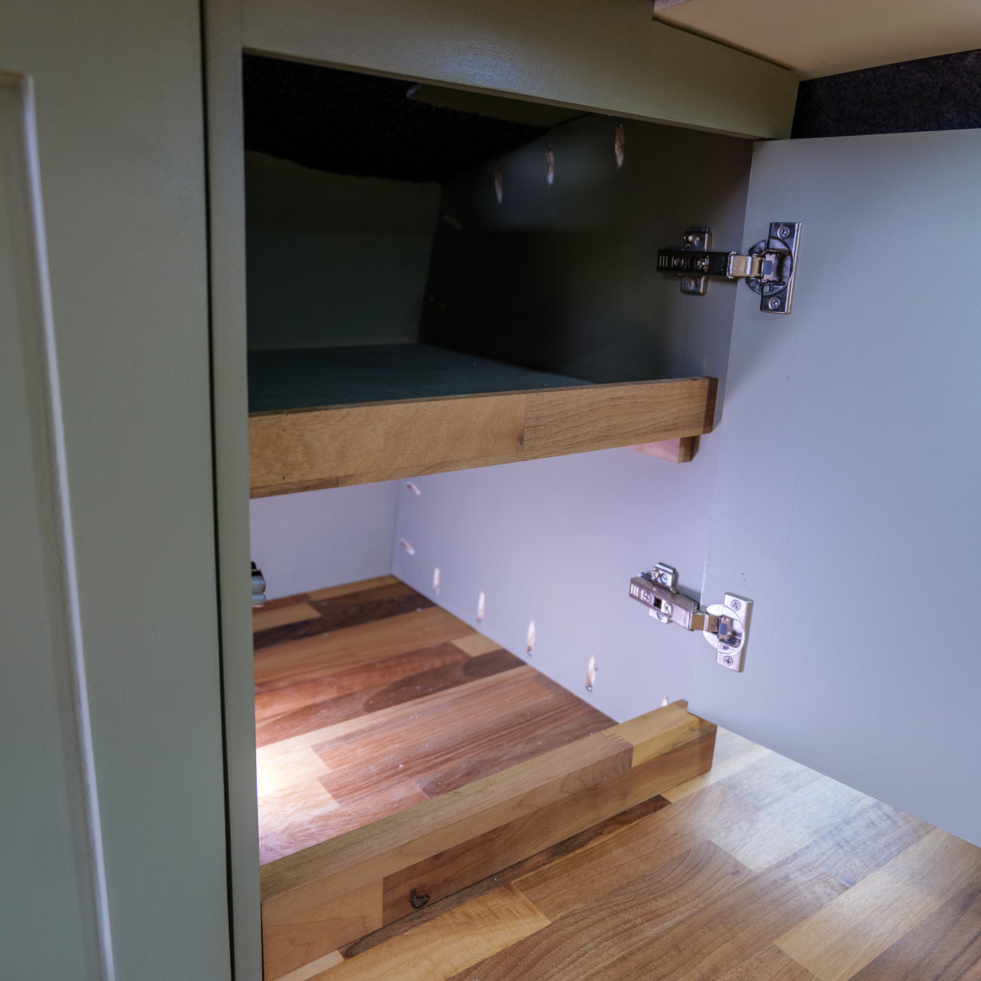 Noah: Automatic Off-Grid 4 berth Campervan + £5,000