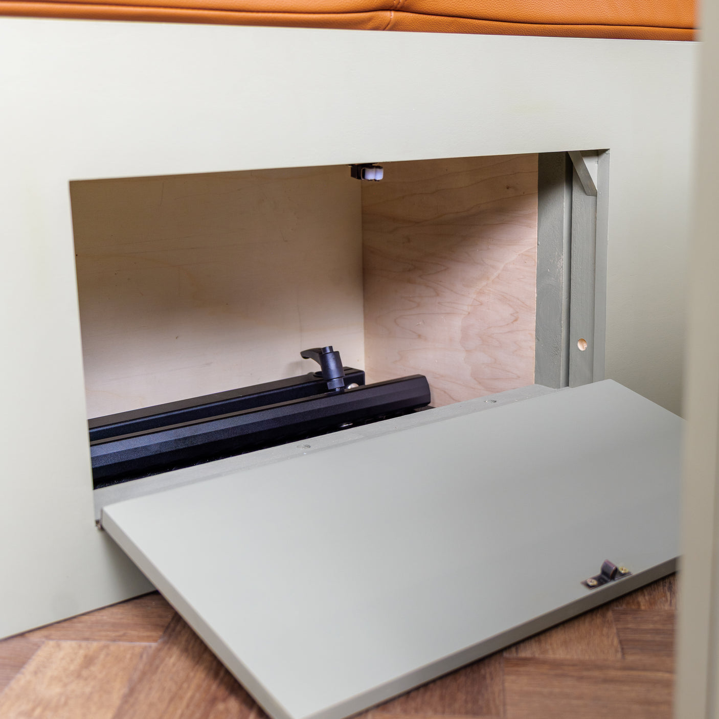 Noah: Automatic Off-Grid 4 berth Campervan + £5,000