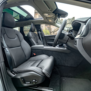 Automatic Volvo XC60 Ultra Dark Edition